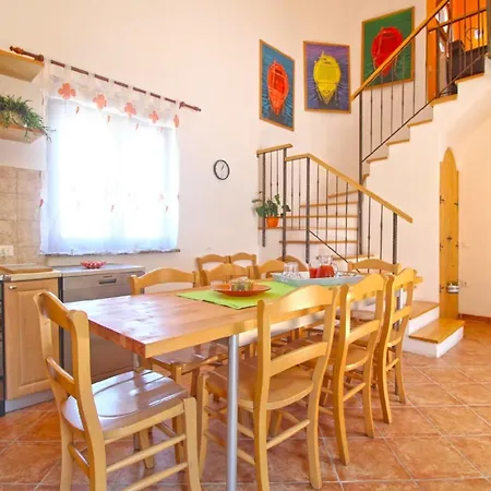 Mit Privatpool Fuer 10 Personen Ca 180 Qm In Liznjan, Istrien Suedkueste Von Istrien Dom wakacyjny