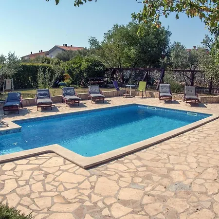 Mit Privatpool Fuer 10 Personen Ca 180 Qm In Liznjan, Istrien Suedkueste Von Istrien Ližnjan